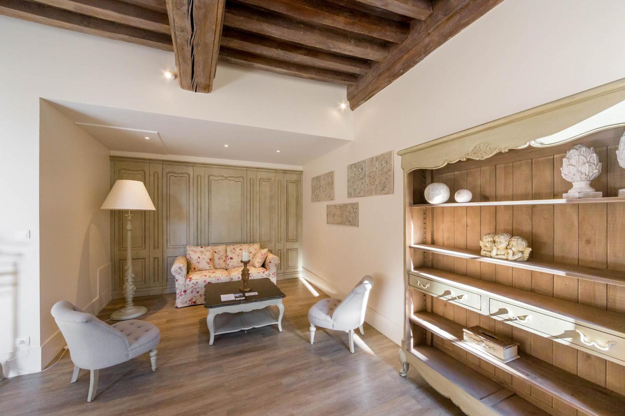 Le Cara - 4 Appartements Calmes Et Chics Au Coeur De Beaune Beaune  Rom bilde
