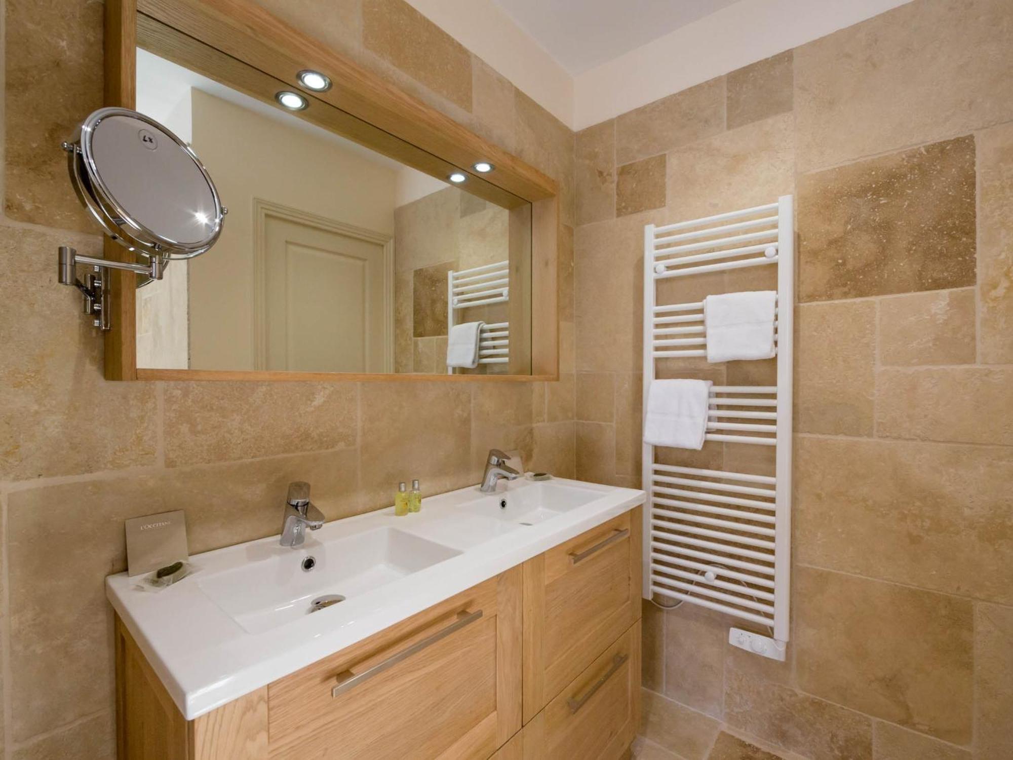 Le Cara - 4 Appartements Calmes Et Chics Au Coeur De Beaune Beaune  Rom bilde